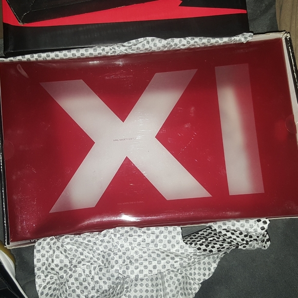 Air Jordan 11 Retro (72-10 Season) (Size 10)! - Picture 5 of 14